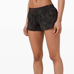 lululemon Hotty Hot Shorts Low Rise 2.5” Inseam
